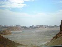 Hier geht�s zur Bildergalerie: Durch 
            die W�ste nach Luxor
